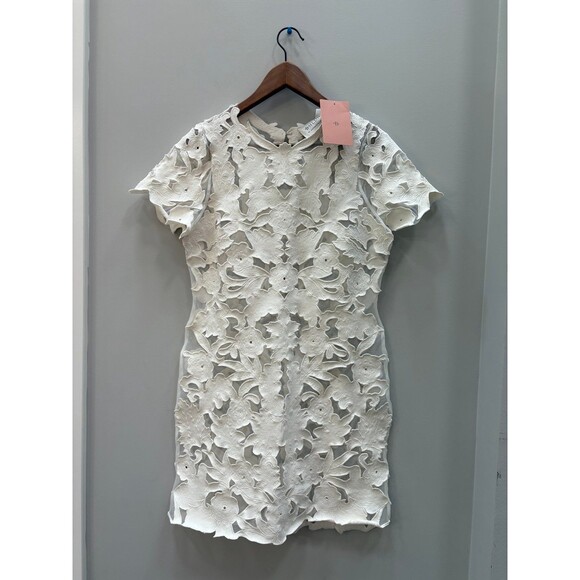 BHLDN Dresses & Skirts - BHLDN White Floral Appliqué Short Sleeve Wedding Dress